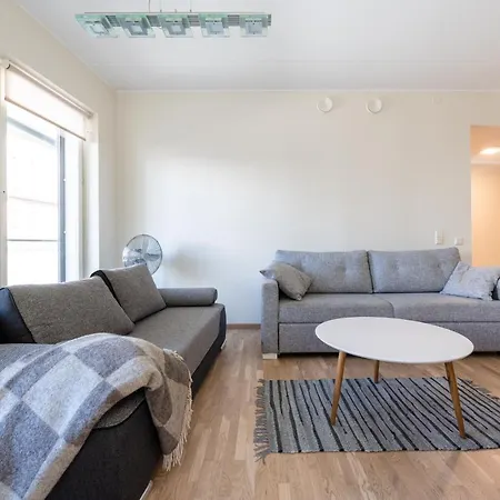 Apartment Perfect Location, 3br, Suana, Parking, Terrace *