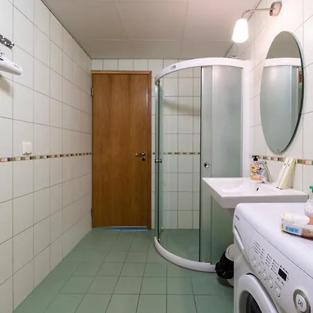 Perfect Location, 3br, Suana, Parking, Terrace *